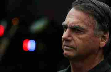 PL suspende atividades partidárias e salário de Bolsonaro